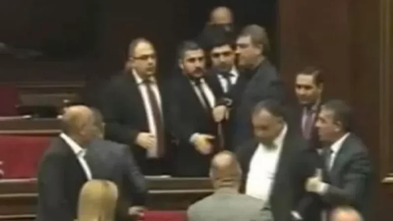 Ընկերներիցս գրեցին, թե իբրև ինձ հարվածել են և կռվի մեջ եմ եղել․ պատգամավոր