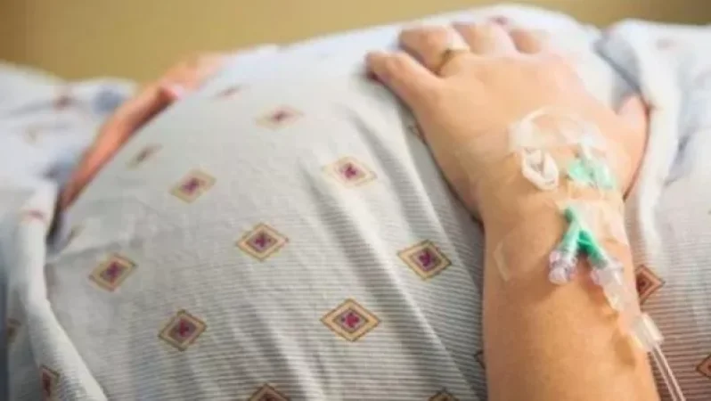 Մահացած ծննդկանի ամուսինը վստահ է, որ բժշկի մեղքով է կինը մահացել. մանրամասներ