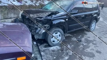 Բախվել են 38-ամյա վարորդի 06-ն ու 15-ամյա դպրոցականի վարած Nissan-ը. կա վիրավոր