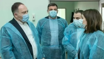 Առողջապահության նախարարն այցելել է Ուռուցքաբանության և Արյունաբանական կենտրոններ