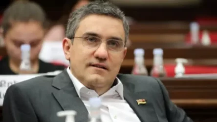 Պատգամավոր Արթուր Ղազինյանը՝ մանդատը վայր դնելու մասին