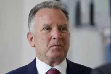 Ինչու է Ուիթքոֆը մեկնել Ռուսաստան