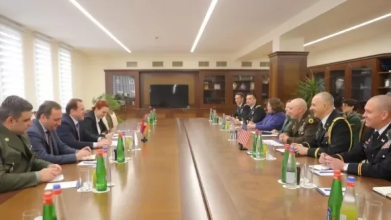 Դավիթ Տոնոյանը հանդիպել է Կանզաս նահանգի ազգային գվարդիայի հրամանատարին