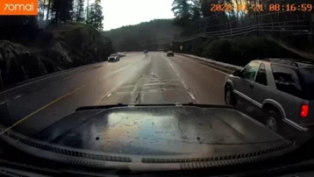 ՏԵՍԱՆՅՈՒԹ․ Կանադայում աշխատանքից ուշացող վարորդը երեք անգամ խուսափել է ավտովթարից