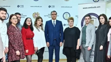 Արման Թաթոյանը PR դպրոցի շրջանավարտների հետ քննարկել է ՄԻՊ հանրային հաղորդակցության ռազմավարությունը