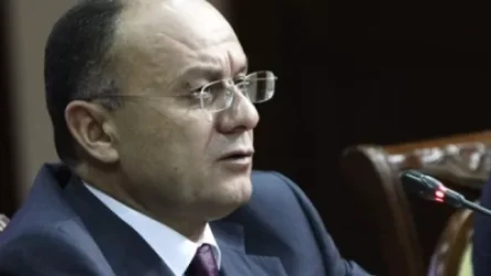 «Ժողովուրդ».  Սեյրան Օհանյանը երեքուկես ժամ պատասխանել է հարցերին