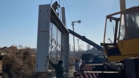 ԼՈՒՍԱՆԿԱՐՆԵՐ. Երևան քաղաքում ապամոնտաժվեցին գովազդային վահանակներ