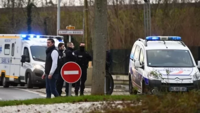 Ֆրանսիայում դանակով զինված տղամարդը հարձակումներ է գործել