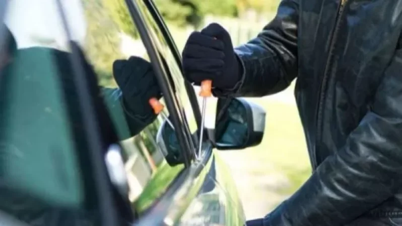 Երևանում թալանել են «Արարատ գինու և կոնյակի գործարան»-ի տնօրենի Lexus-ն ու «Նելլի Դենտ» ՓԲԸ փոխտնօրենի Toyota-ն