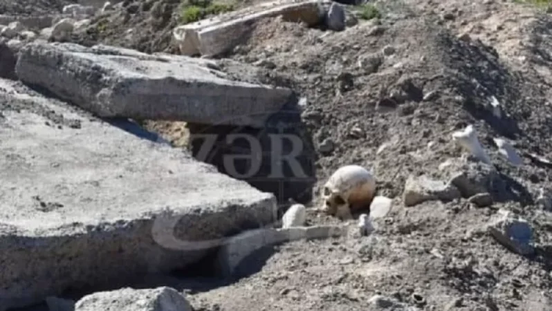 Հայերին մեղադրելու համար Ադրբեջանը պղծել է սեփական գերեզմանները