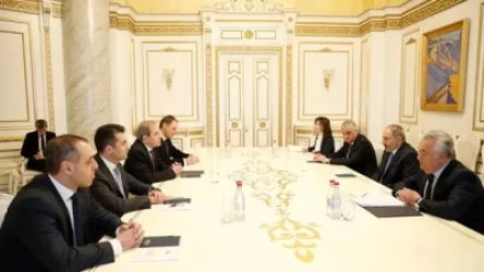 Վարչապետը Սևծովյան առևտրի և զարգացման բանկի նախագահի հետ քննարկել է համագործակցության զարգացման հեռանկարները