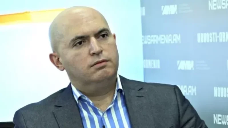 Ավինյանը հաստատեց, որ դավաճան սրիկան Հայաստանի անունից Ադրբեջանի հետ ստորագրել է նաև գաղտնի փաստաթղթեր. Աշոտյան