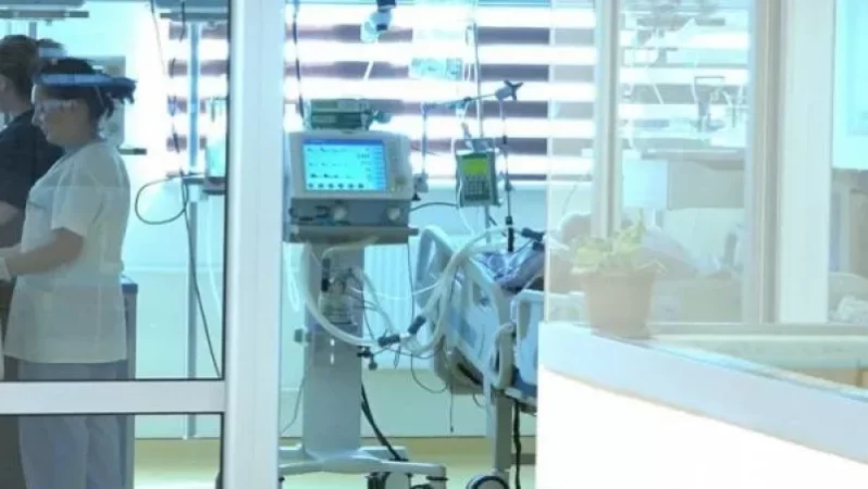 Կյանքի բացարձակ ցուցումով վիրահատված, կորոնավիրուսով վարակված 73-ամյա կինը դուրս է գրվել լավացմամբ