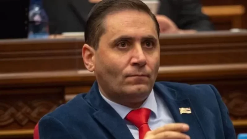 Թող բոլորը իմանան, ռեվանշ լինելու է և մեր Շուշին, Հադրութը, Շուռնուխը, Գանձակը, Նախիջևանը վերադառնալու են. Արման Աբովյան