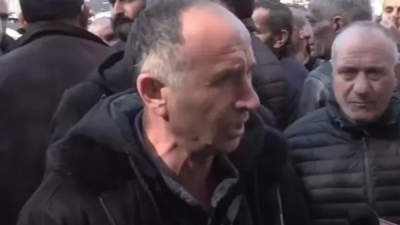 Թուրքի ոսկորները հավաքել բերել են ու ասում են, որ ԴՆԹ-ն բռնեց. անհետ կորած զինծառայողների ծնողները կառավարության մոտ են