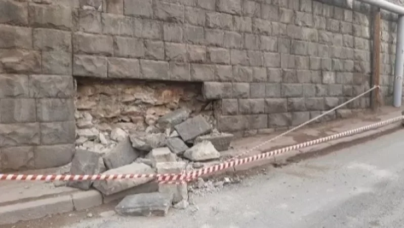 Սարի թաղ տանող ճանապարհի սկզբնամասում տեղի է ունեցել քարաթափում