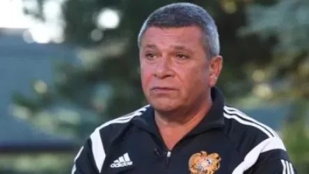 Ես չեմ ասի՝ սթափվեք, գժուկնե՛ր, սա փոքր երկիր է, ես կասեմ՝ սթափվե՛ք, գժեր, սա փոքր երկիր է.  Վլադիմիր Գասպարյան