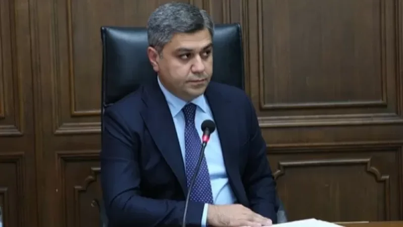 Դատարանը վարույթ է ընդունել Արթուր Վանեցյանի հայցադիմումն ընդդեմ «Հայկական ժամանակ» օրաթերթի. Pastinfo