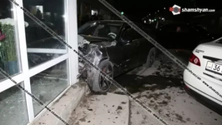 Խոշոր ավտովթար Արարատի մարզում. ճակատ-ճակատի բախվել են Nissan-ն ու Lexus-ը