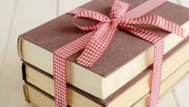 Հովհաննես Թումանյանի ծննդյան օրը, Հայաստանում նշվում է որպես գիրք նվիրելու օր