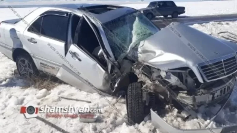 Գեղարքունիքում 23-ամյա պայմանագրային զինծառայողը Mercedes-ով բախվել է սյանը