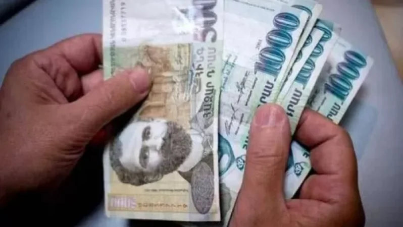 Վանաձորի բնակիչը գողացել էր թոշակառու հոր խնայողությունը