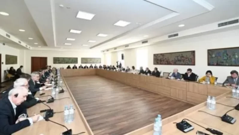 ԱԳՆ-ում կայացել է կորոնավիրուսի համաճարակի կանխարգելման հարցով հանդիպում՝ դեսպանների մասնակցությամբ