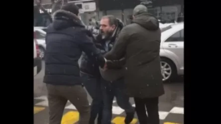 Ինչպես երեք ոստիկաններով ապօրինի բերման ենթարկեցին Նարեկ Մալյանին. իրավապաշտպան Ռուբեն Մելիքյան