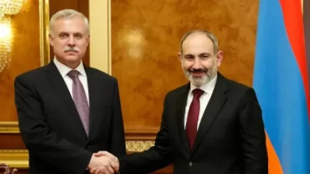 Փաշինյանն ընդունել է ՀԱՊԿ գլխավոր քարտուղար Ստանիսլավ Զասին