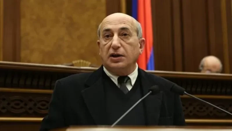 «Մնացականյանը «փուռն է տալիս բոլորիս». ինչո՞ւ են դժգոհ Վիճակագրության կոմիտեի նախագահից