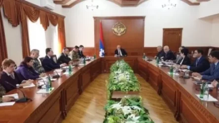 Արցախի նախագահը պետական պարգևներ է հանձնել