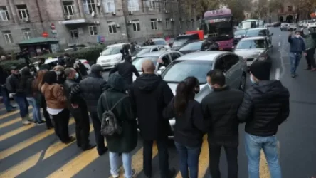 Անհնազանդության ակցիաներ Երևանի տարբեր փողոցներում. Ի՞նչ են անում վարչապետի հրաժարականը պահանջողները