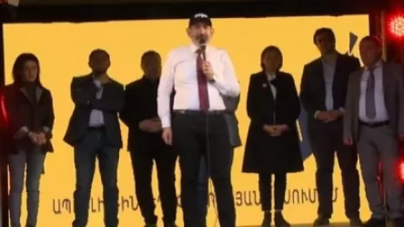 Փաշինյանը Արենիից շտապում է Երևան. նշանակված նիստ կա