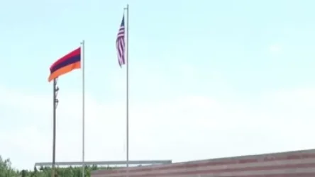 ՏԵՍԱՆՅՈՒԹ. Երասխի մետալուրգիական գործարանում բարձրացվեցին Հայաստանի և ԱՄՆ դրոշները