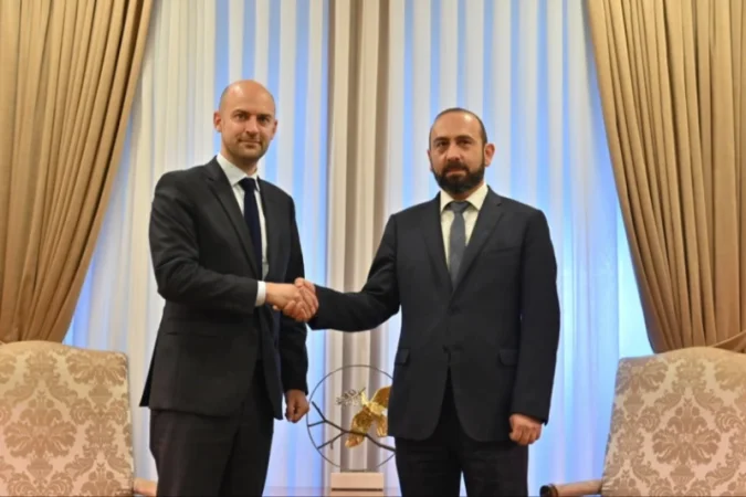 Հայաստանի և Ֆրանսիայի ԱԳ նախարարները ստորագրել են «Մտադրությունների մասին» հռչակագիր