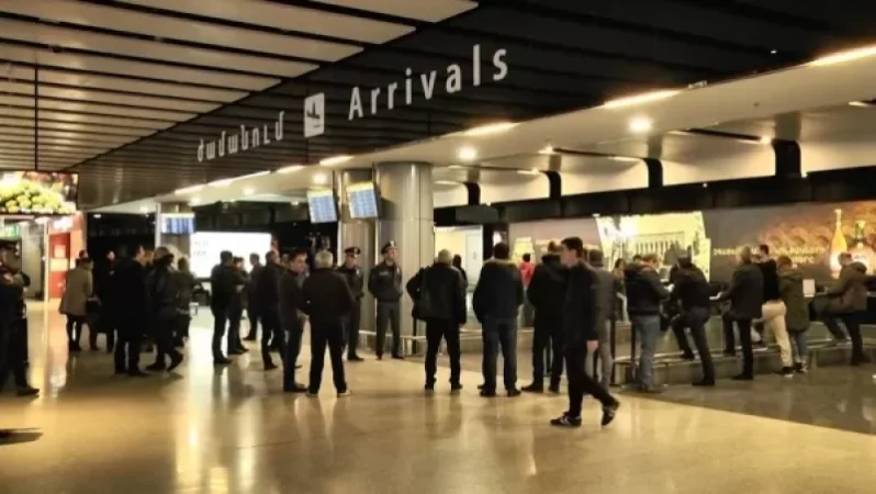 More People Departed to Russia Than Returned to Armenia in One Month: NSS Data