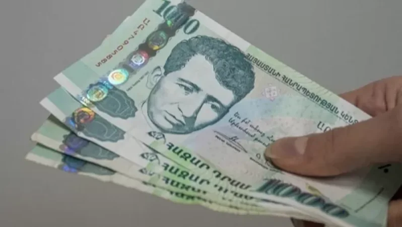 Զինծառայողի մորից գումար է պահանջել՝ հայտնել, թե նրա որդին վիրավորվել է. ՔԿ