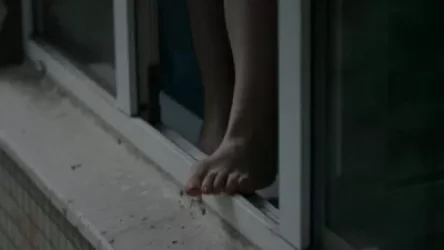 Երևանի 30-ամյա մի բնակիչ կտրել է երակներն ու սպառնացել նետվել պատշգամբից