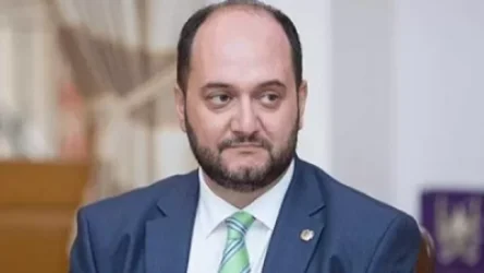 Կարծես` ծնողական ժողովին ոչ բոլորն էին ներկա․ Արայիկ Հարությունյան