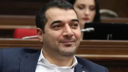 Քաղաքացիները պահանջում են լուծել դատարանների հարցը. Հրաչյա Հակոբյան