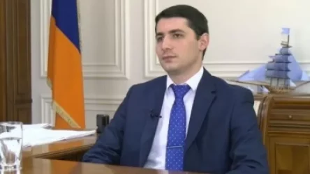 «Հրապարակ». ԱԱԾ տնօրենը որոշել է ամեն գնով նյութեր գտնել Արթուր Վանեցյանին մեղադրանք առաջադրելու համար