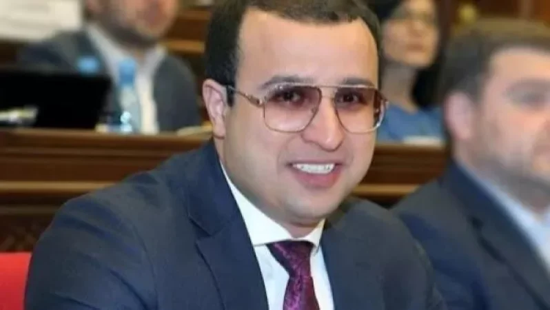 «Հրապարակ». Կոռուպցիայի կանխարգելման հանձնաժողովը Հայկ Սարգսյանի եկամուտների կասկածելի աճն է ստուգում