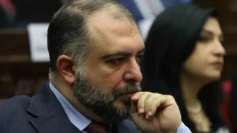 Եթե մունաթ գա, թե ինչու է ձևաթուղթը ձեռագիր, մտցրեք աչքը. պատգամավոր