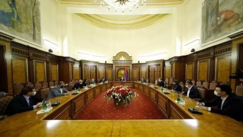 Վարչապետը արտախորհրդարանական քաղուժերի հետ հանդիպմանն անդրադարձել է ագրեսիայի դեմ քայլերին