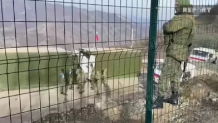 ՏԵՍԱՆՅՈՒԹ. Ռուս խաղաղապահներն ի պատասխան սադրիչների՝ Լաչինի միջանցում միացրել են «Прощание Славянки» երգը