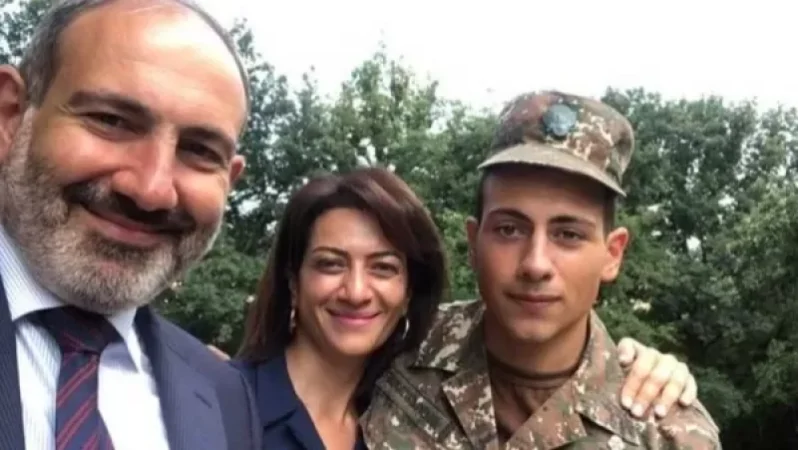 Ես նեղացած եմ իր հորից՝ հեղափոխությունը մսխելու համար, բայց հանգիստ թողեք էրեխեքին, խնդրում եմ. Թոքմաջյան