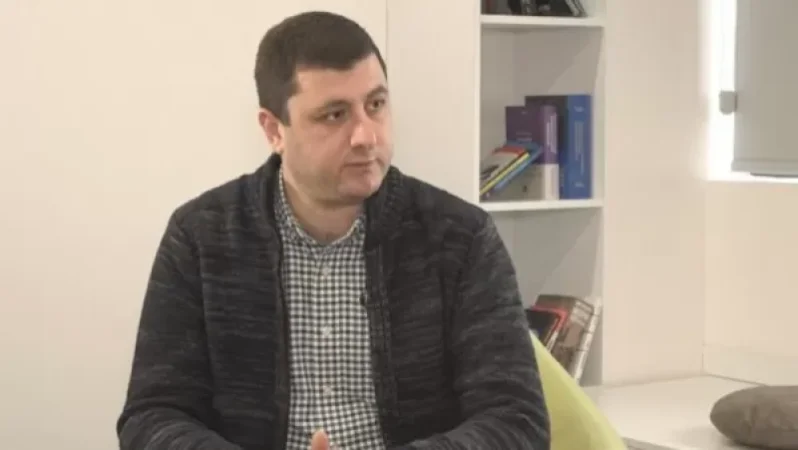 Սյունիքի մարզում ադրբեջանախոս անձանց ավտոմեքենայից կատարված նկարահանման մասին ԱԱԾ պաշտոնական հաղորդագրությունից հետո նոր հարցադրումներ ի հայտ եկան