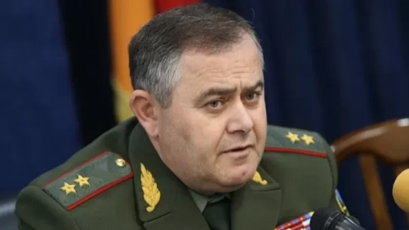 Pashinyan is Establishing Dual Authority in the Armed Forces General Staff: 'Hraparak'