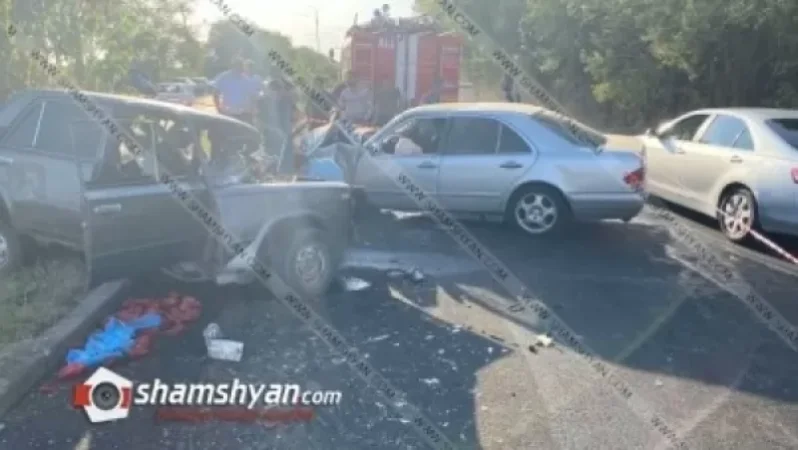 Արմավիրի մարզում ճակատ-ճակատի բախվել են Mercedes-ն ու 07-ը. ողբերգական ավտովթարի արդյունքում կա 1 զոհ, 1 վիրավոր