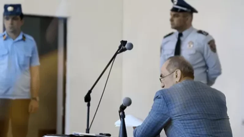 Ներկա չէին ամբաստանյալներ Ռոբերտ Քոչարյանը, Սեյրան Օհանյանը. դատական նիստը նորից հետաձգվեց